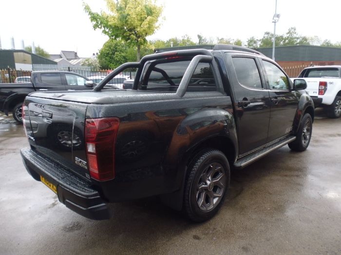 Isuzu D-max 2.5TD Blade Double Cab 4x4 Auto Pick Up Diesel Black