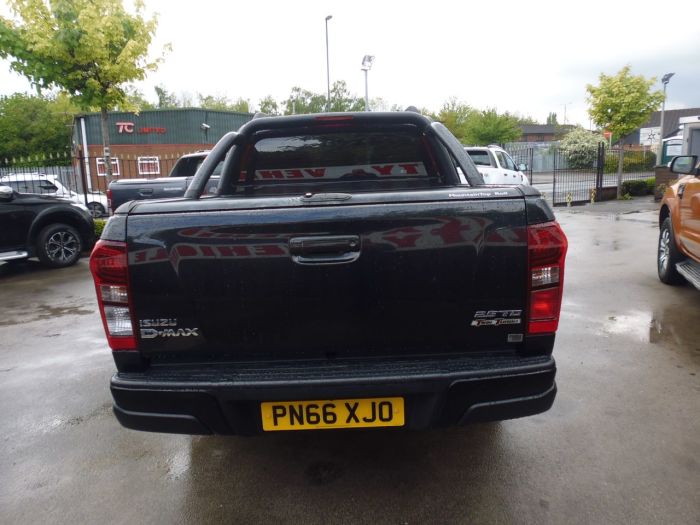 Isuzu D-max 2.5TD Blade Double Cab 4x4 Auto Pick Up Diesel Black