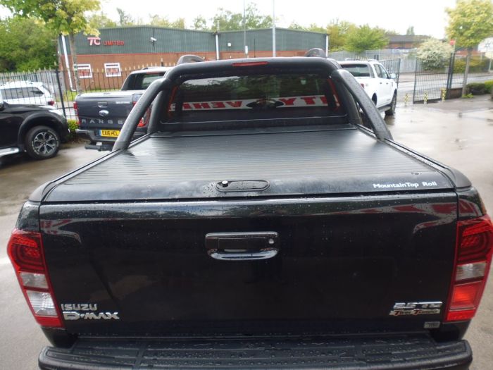 Isuzu D-max 2.5TD Blade Double Cab 4x4 Auto Pick Up Diesel Black
