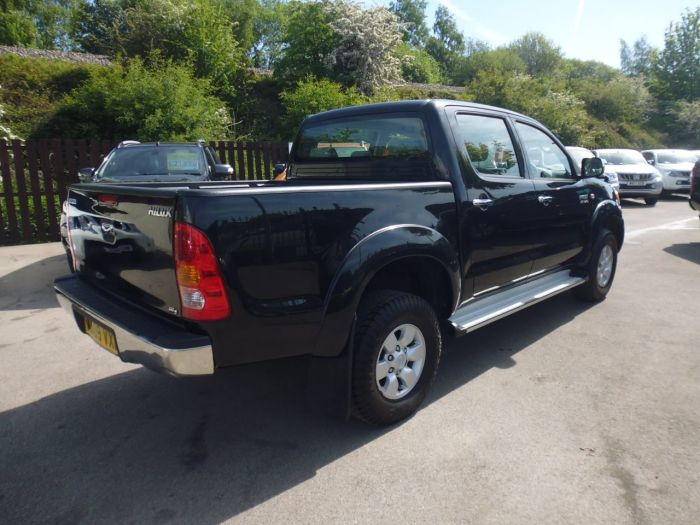 Toyota Hilux HL3 Double Cab Pick Up 3.0 D-4D 4WD Auto Pick Up Diesel Black