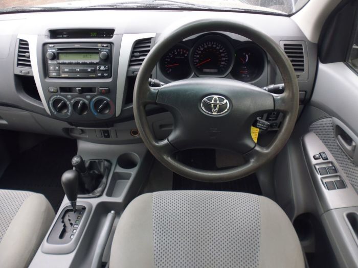 Toyota Hilux HL3 Double Cab Pick Up 3.0 D-4D 4WD Auto Pick Up Diesel Black