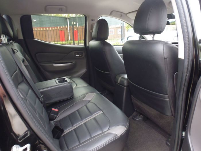 Mitsubishi L200 2.4 Double Cab DI-D 178 Barbarian 4WD Auto Pick Up Diesel Black