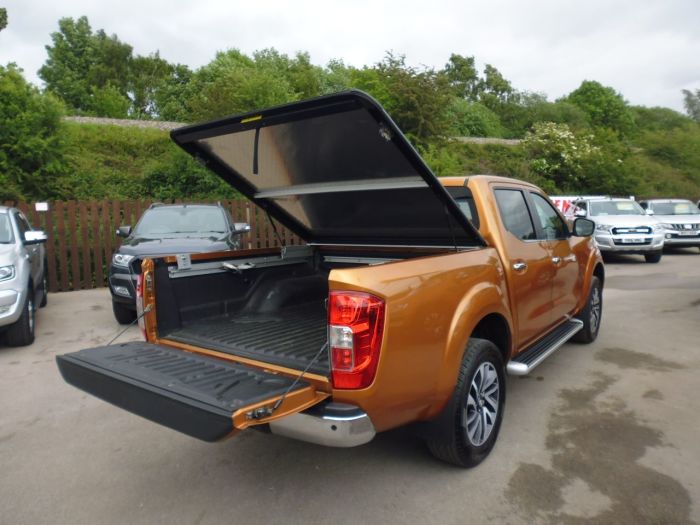 Nissan Navara Double Cab Pick Up N-Connecta 2.3dCi 190 4WD Pick Up Diesel Yellow