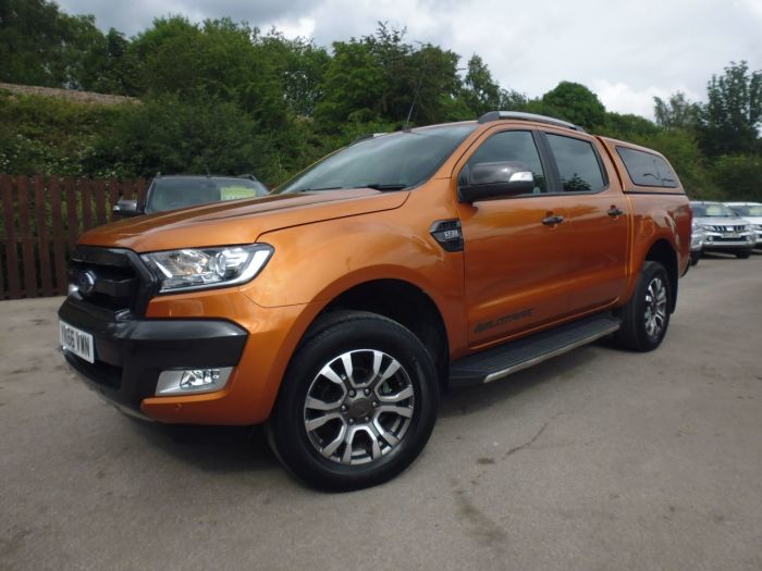 Ford Ranger Pick Up Double Cab Wildtrak 3.2 TDCi 200 Pick Up Diesel Orange