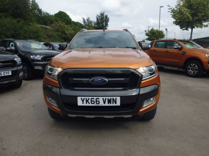 Ford Ranger Pick Up Double Cab Wildtrak 3.2 TDCi 200 Pick Up Diesel Orange