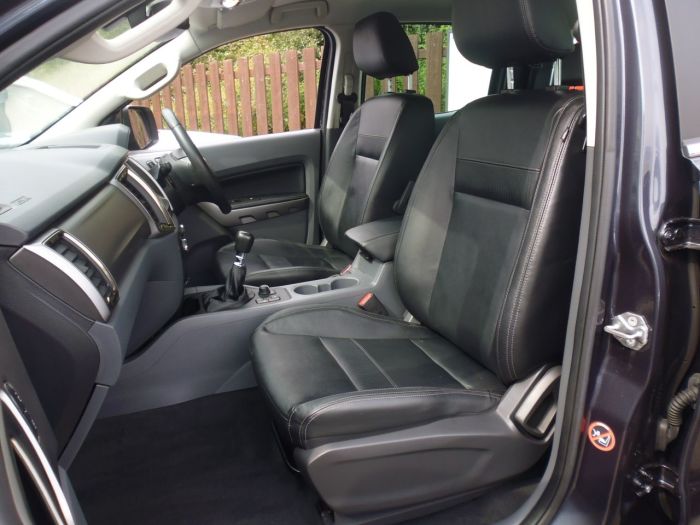 Ford Ranger Pick Up Double Cab Limited 2 2.2 TDCi Pick Up Diesel Grey