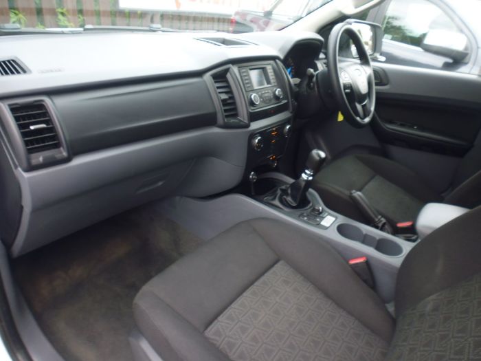 Ford Ranger 2.2 RANGER XL 4X4 TDCI Pick Up Diesel White