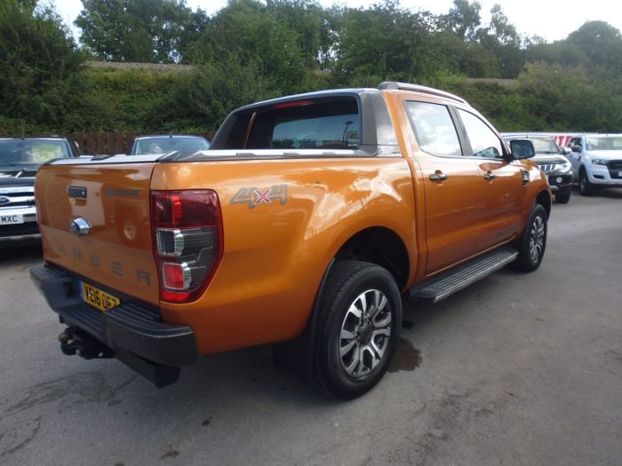 Ford Ranger Pick Up Double Cab Wildtrak 3.2 TDCi 200 Auto Pick Up Diesel Orange
