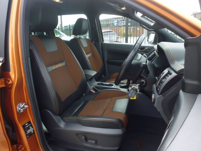 Ford Ranger Pick Up Double Cab Wildtrak 3.2 TDCi 200 Auto Pick Up Diesel Orange
