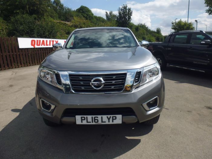 Nissan Navara Double Cab Pick Up N-Connecta 2.3dCi 190 4WD Pick Up Diesel Grey