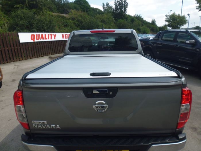 Nissan Navara Double Cab Pick Up N-Connecta 2.3dCi 190 4WD Pick Up Diesel Grey