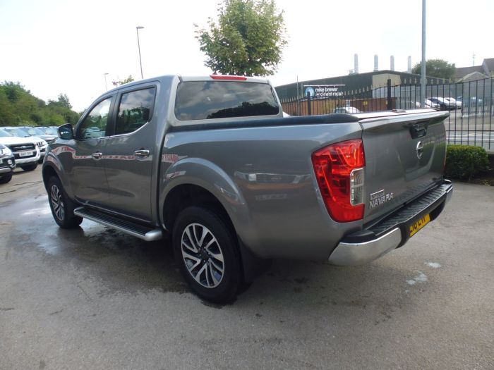 Nissan Navara Double Cab Pick Up N-Connecta 2.3dCi 190 4WD Pick Up Diesel Grey