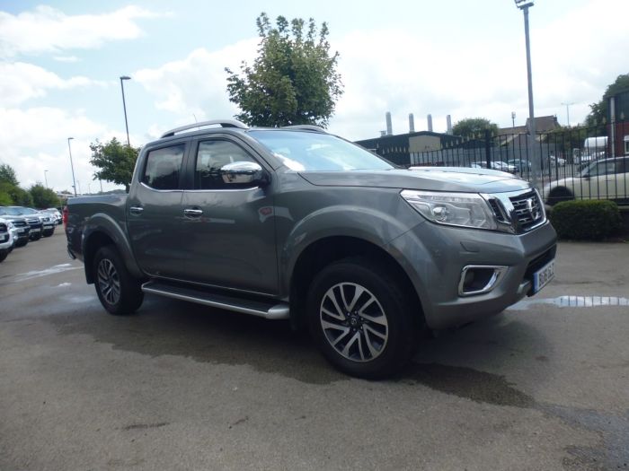 Nissan Navara Double Cab Pick Up Tekna 2.3dCi 190 4WD Auto Pick Up Diesel Grey