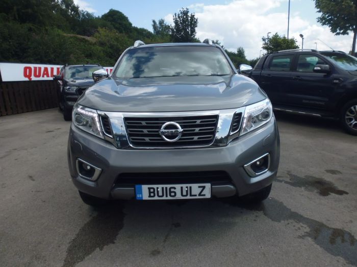 Nissan Navara Double Cab Pick Up Tekna 2.3dCi 190 4WD Auto Pick Up Diesel Grey