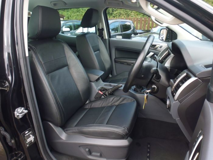 Ford Ranger Pick Up Double Cab Limited 2 2.2 TDCi Pick Up Diesel Black