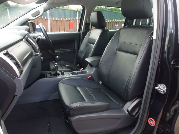 Ford Ranger Pick Up Double Cab Limited 2 2.2 TDCi Pick Up Diesel Black