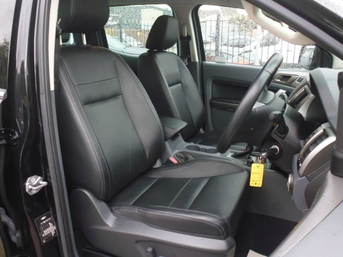 Ford Ranger Pick Up Double Cab Limited 2 2.2 TDCi Auto Pick Up Diesel Black