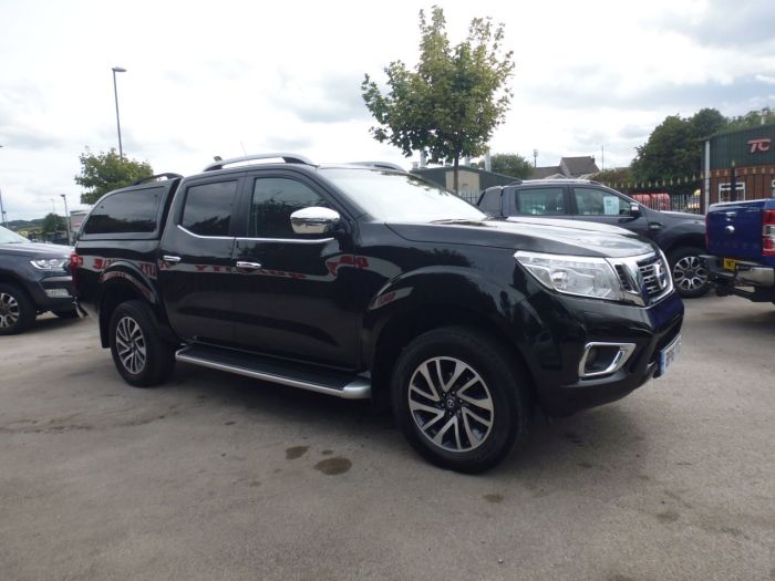 Nissan Navara Double Cab Pick Up Tekna 2.3dCi 190 4WD Pick Up Diesel Black