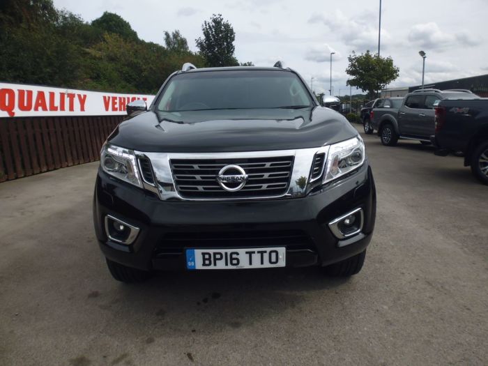 Nissan Navara Double Cab Pick Up Tekna 2.3dCi 190 4WD Pick Up Diesel Black