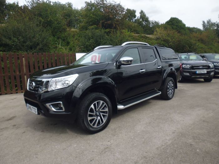 Nissan Navara Double Cab Pick Up Tekna 2.3dCi 190 4WD Pick Up Diesel Black