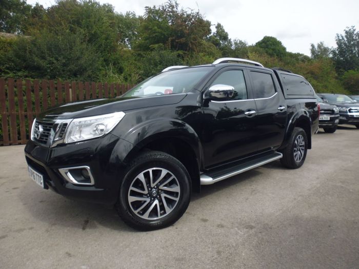 Nissan Navara Double Cab Pick Up Tekna 2.3dCi 190 4WD Pick Up Diesel Black
