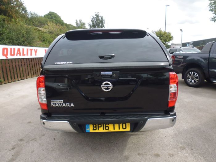 Nissan Navara Double Cab Pick Up Tekna 2.3dCi 190 4WD Pick Up Diesel Black