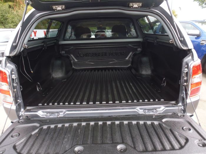 Mitsubishi L200 2.4 Double Cab DI-D 178 Barbarian 4WD Auto Pick Up Diesel Grey