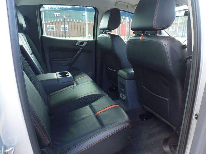 Ford Ranger Pick Up Double Cab Wildtrak 3.2 TDCi 4WD Pick Up Diesel Silver