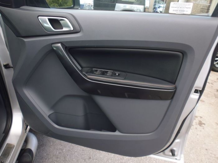 Ford Ranger Pick Up Double Cab Wildtrak 3.2 TDCi 4WD Pick Up Diesel Silver