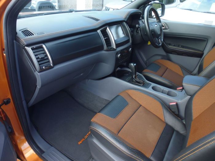 Ford Ranger Pick Up Double Cab Wildtrak 3.2 TDCi 200 Auto Pick Up Diesel Orange