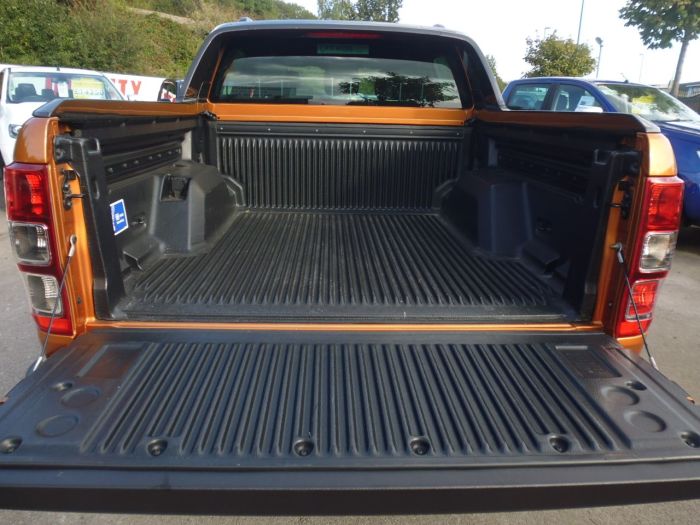 Ford Ranger Pick Up Double Cab Wildtrak 3.2 TDCi 200 Auto Pick Up Diesel Orange