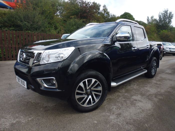 Nissan Navara Double Cab Pick Up Tekna 2.3dCi 190 4WD Pick Up Diesel Black
