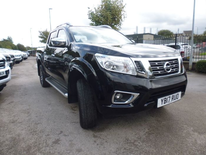 Nissan Navara Double Cab Pick Up Tekna 2.3dCi 190 4WD Pick Up Diesel Black