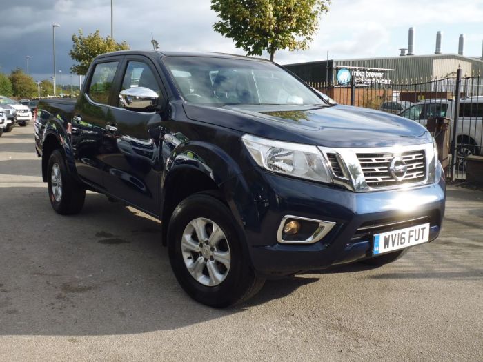 Nissan Navara Double Cab Pick Up Acenta 2.3dCi 160 4WD Pick Up Diesel Blue