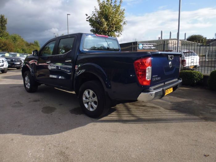 Nissan Navara Double Cab Pick Up Acenta 2.3dCi 160 4WD Pick Up Diesel Blue