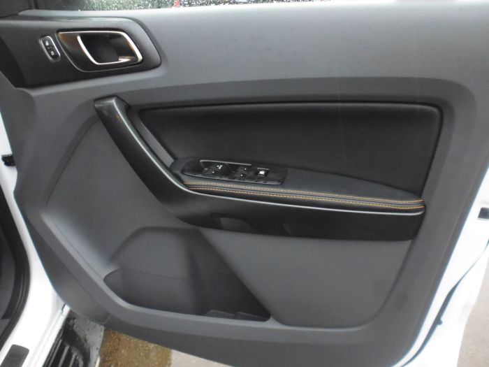 Ford Ranger Pick Up Double Cab Wildtrak 3.2 TDCi 200 Pick Up Diesel White