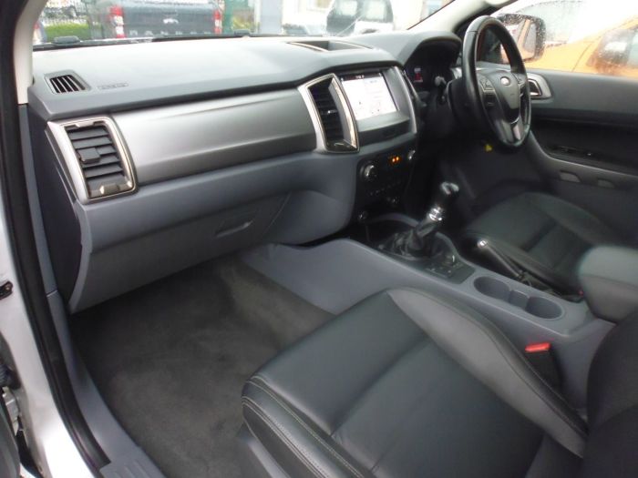 Ford Ranger 3.2 RANGER LIMITED 4X4 TDCI Pick Up Diesel Silver