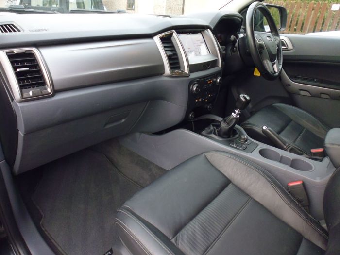 Ford Ranger 2.2 RANGER LIMITED 4X4 TDCI Pick Up Diesel Black