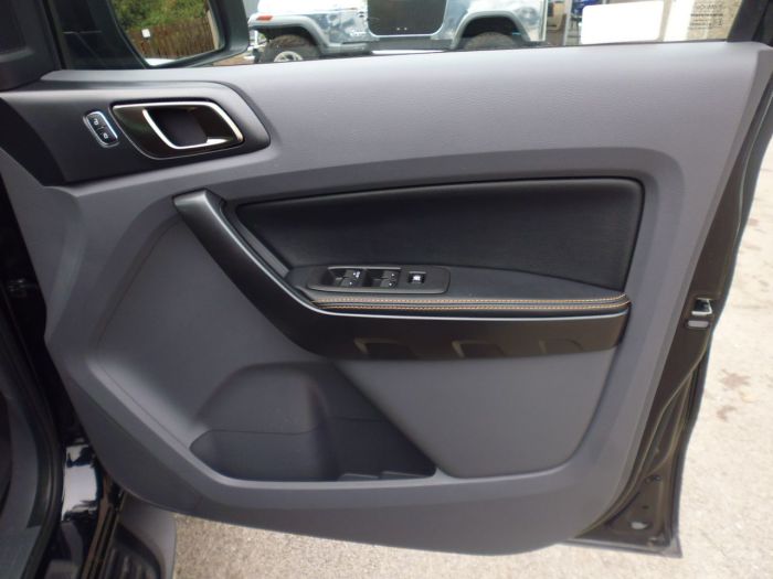 Ford Ranger Pick Up Double Cab Wildtrak 3.2 TDCi 200 Auto Pick Up Diesel Black