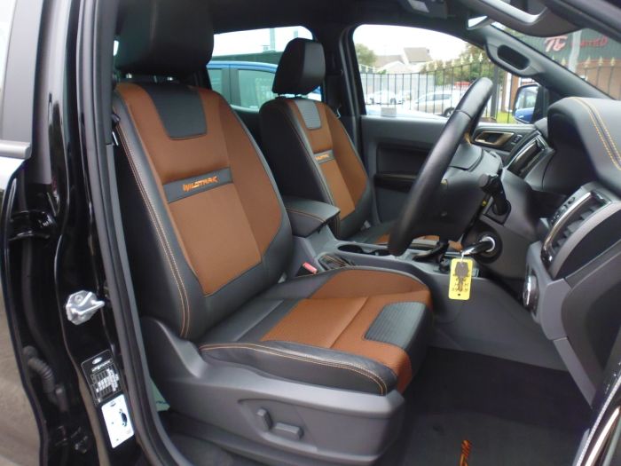Ford Ranger Pick Up Double Cab Wildtrak 3.2 TDCi 200 Auto Pick Up Diesel Black