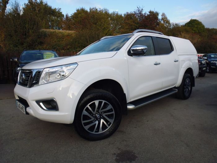 Nissan Navara Double Cab Pick Up Tekna 2.3dCi 190 4WD Auto Pick Up Diesel White