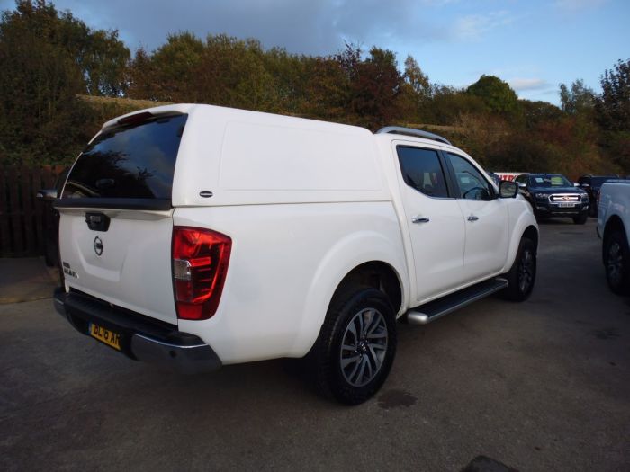 Nissan Navara Double Cab Pick Up Tekna 2.3dCi 190 4WD Auto Pick Up Diesel White