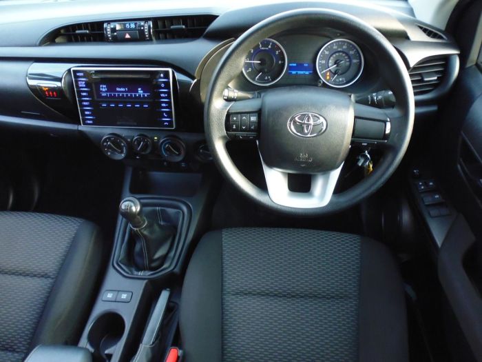 Toyota Hilux Active D/Cab Pick Up 2.4 D-4D Pick Up Diesel Grey