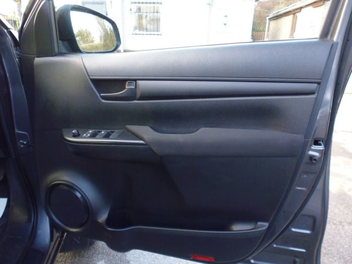 Toyota Hilux Active D/Cab Pick Up 2.4 D-4D Pick Up Diesel Grey