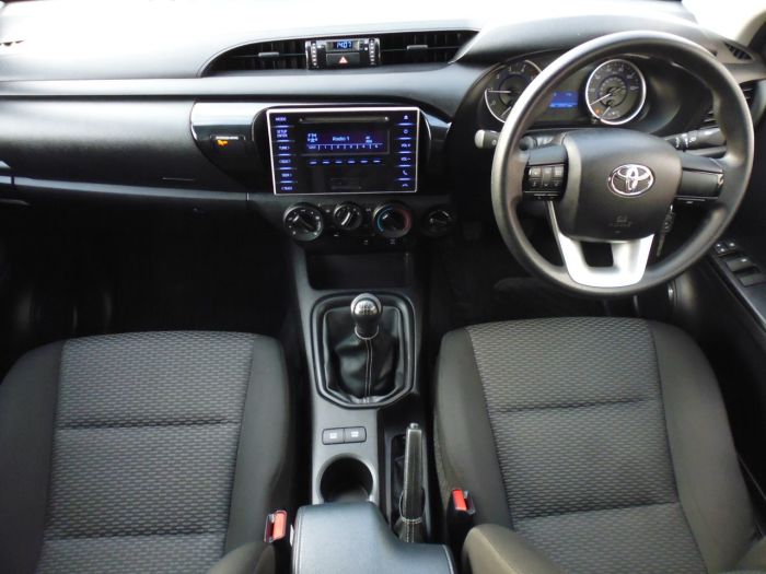 Toyota Hilux Active D/Cab Pick Up 2.4 D-4D Pick Up Diesel Grey