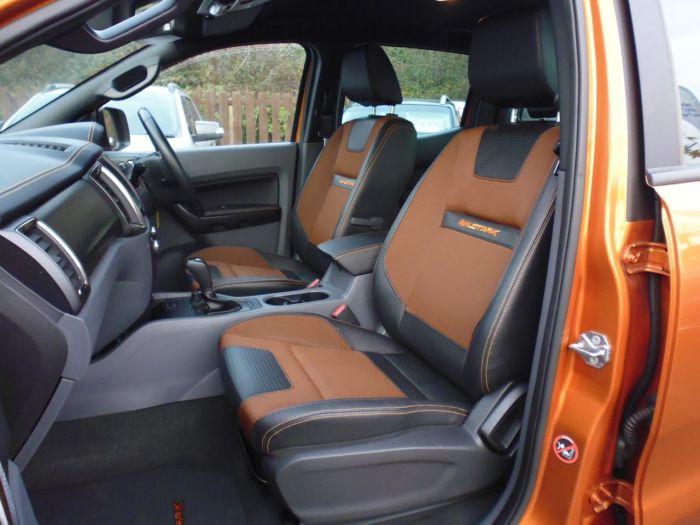 Ford Ranger Pick Up Double Cab Wildtrak 3.2 TDCi 200 Auto Pick Up Diesel Orange
