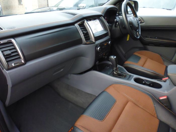 Ford Ranger Pick Up Double Cab Wildtrak 3.2 TDCi 200 Auto Pick Up Diesel Orange