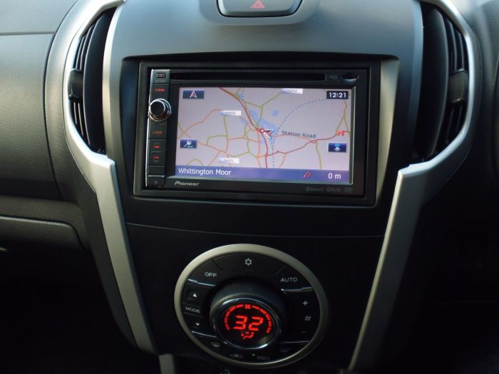 Isuzu D-max 2.5TD Utah Double Cab 4x4 Pick Up Diesel Silver