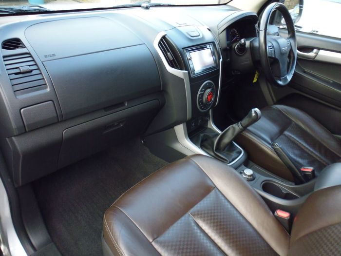 Isuzu D-max 2.5TD Utah Double Cab 4x4 Pick Up Diesel Silver