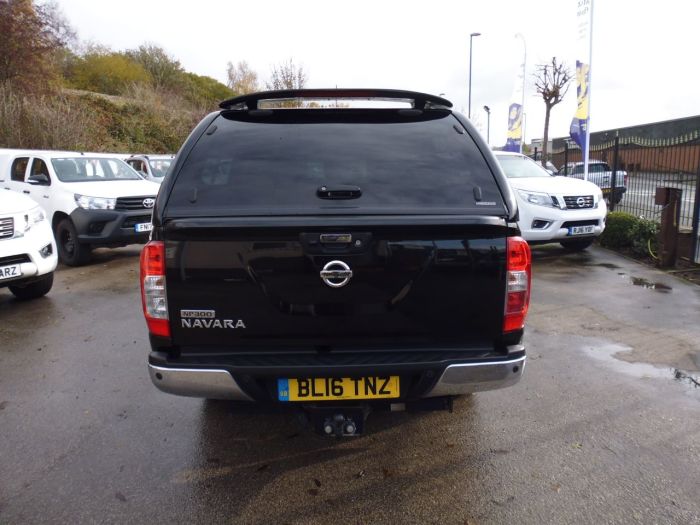 Nissan Navara Double Cab Pick Up Tekna 2.3dCi 190 4WD Auto Pick Up Diesel Black
